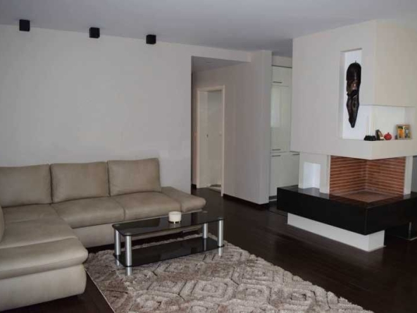 Дава се под наем Тристаен апартамент в София, Младост 2 - 110 кв.м за 899 € - Снимка #1