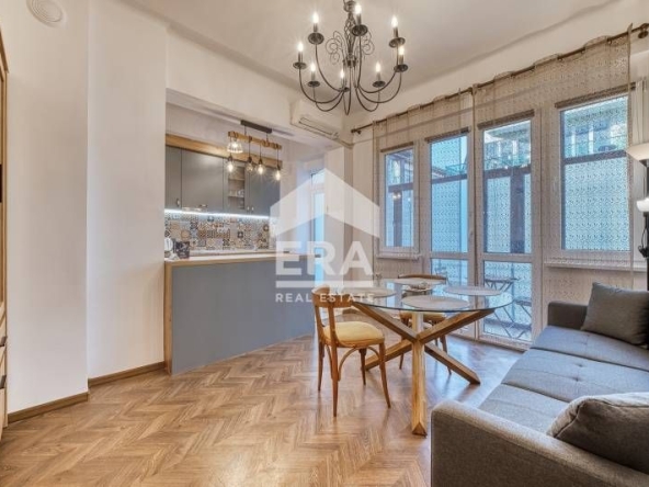 Двустаен апартамент в Варна, Гръцка махала - 40 кв.м за 4845 €/кв.м - Снимка #1