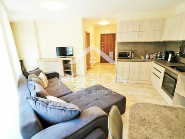 Дава се под наем Двустаен апартамент в Варна, Бриз - 55 кв.м за 351.9 € - Снимка #1