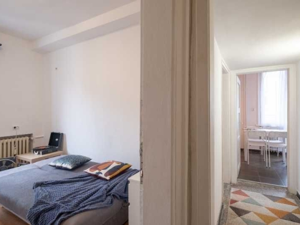 Дава се под наем Двустаен апартамент в София, Център - 55 кв.м за 373.83 € - Снимка #1