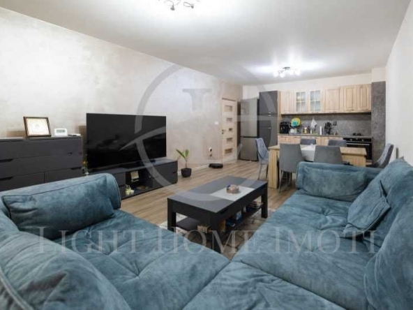 Тристаен апартамент в Пловдив, Коматево - 133 кв.м за 832 €/кв.м - Снимка #1