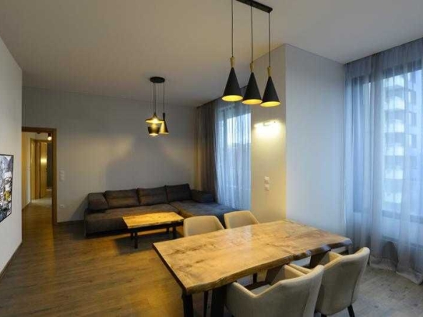 Дава се под наем Тристаен апартамент в София, Зона Б-19 - 98 кв.м за 459 € - Снимка #1