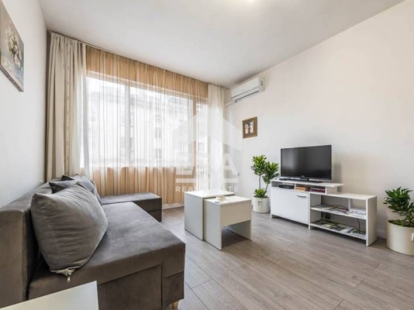 Двустаен апартамент в Варна, Гръцка махала - 57 кв.м за 4369 €/кв.м - Снимка #1
