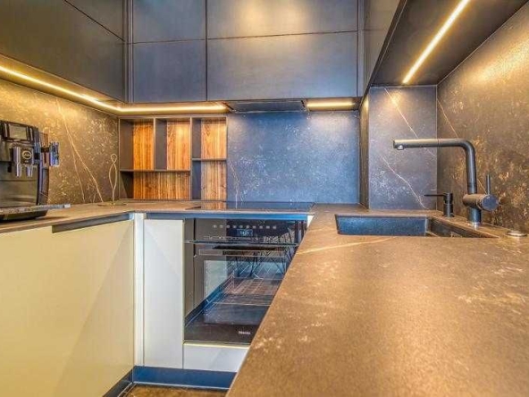 Дава се под наем Тристаен апартамент в София, Люлин 9 - 90 кв.м за 450 € - Снимка #1