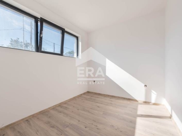 Двустаен апартамент в Варна, Виница - 35 кв.м за 1972 €/кв.м - Снимка #1