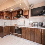 Тристаен апартамент в Варна, Център - 94 кв.м за 2394 €/кв.м - Снимка #1