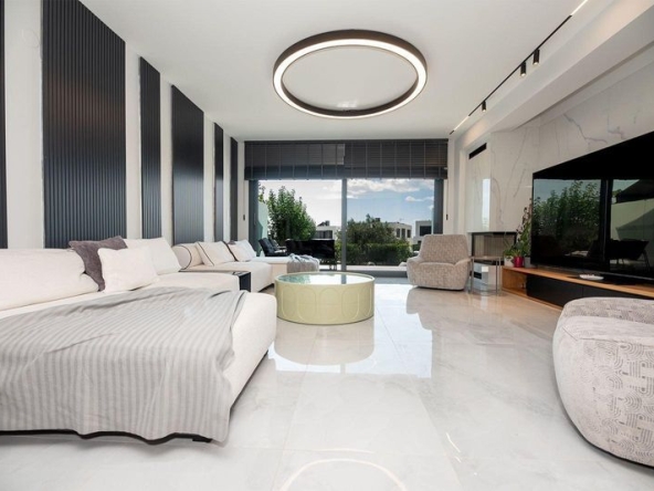 Къща в София, Иван Вазов - 284 кв.м за 2747 €/кв.м - Снимка #1