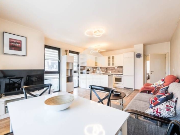 Тристаен апартамент в Варна, м-т Траката - 101 кв.м за 2228 €/кв.м - Снимка #1