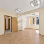 Тристаен апартамент в Варна, Център - 77 кв.м за 2195 €/кв.м - Снимка #1