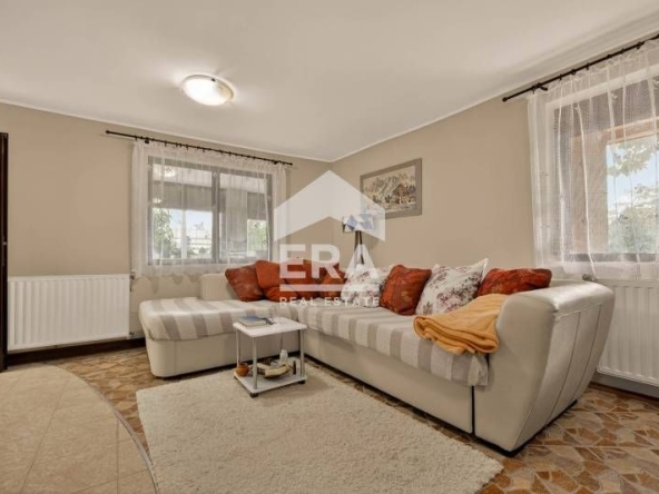 Къща в Варна, Виница - 286 кв.м за 1221 €/кв.м - Снимка #1