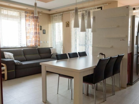 Дава се под наем Тристаен апартамент в София, Илинден - 85 кв.м за 896.58 € - Снимка #1