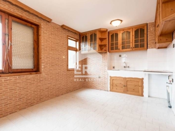 Четиристаен апартамент в Добрич, Добротица - Варненска - 101 кв.м за 447 €/кв.м - Снимка #1