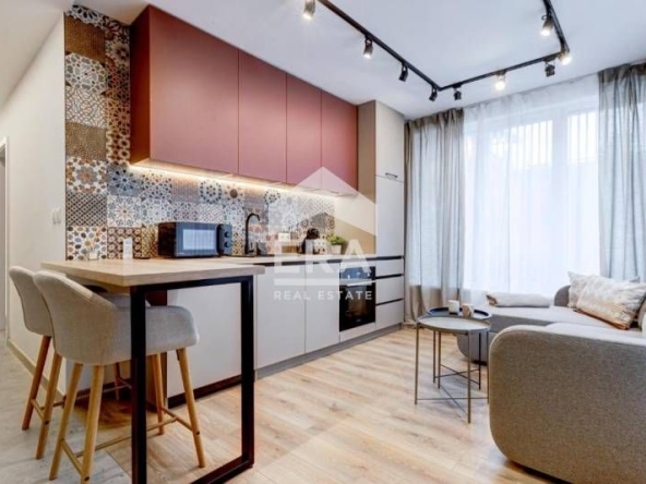 Тристаен апартамент в София, Център - 104 кв.м за 1614 €/кв.м - Снимка #1