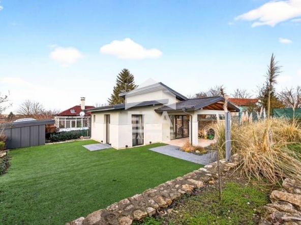 Къща в с. Куманово, Област Варна - 65 кв.м за 1640 €/кв.м - Снимка #1