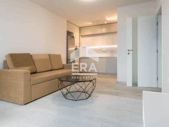 Двустаен апартамент в Варна, Бриз - 69 кв.м за 1841 €/кв.м - Снимка #1