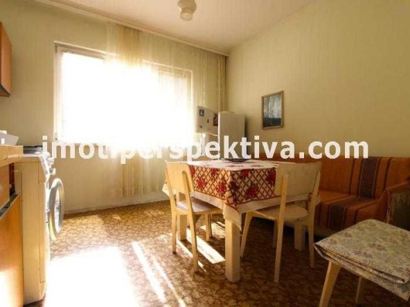 Тристаен апартамент в Пловдив, Кючук Париж - 86 кв.м за 786 €/кв.м - Снимка #1
