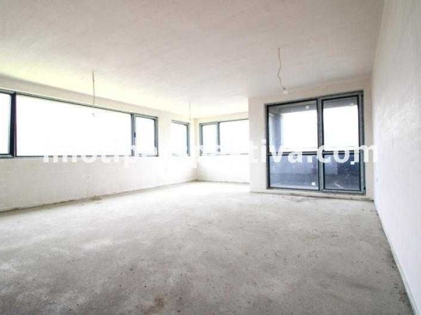 Тристаен апартамент в Пловдив, Кършияка - 104 кв.м за 710 €/кв.м - Снимка #1