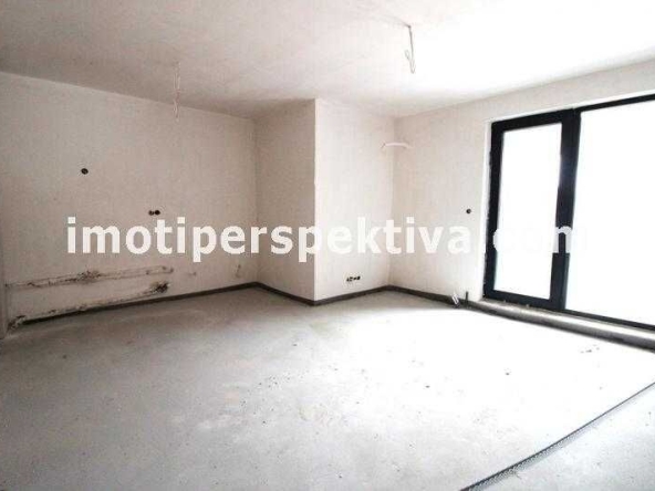 Едностаен апартамент в Пловдив, Кючук Париж - 46 кв.м за 792 €/кв.м - Снимка #1