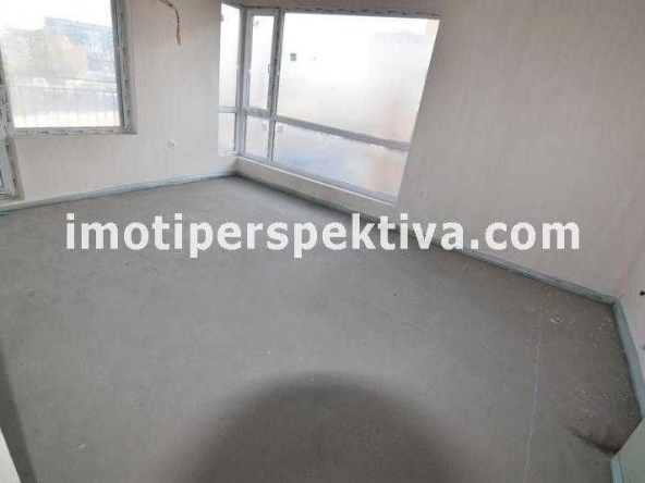 Тристаен апартамент в Пловдив, Христо Смирненски - 90 кв.м за 737 €/кв.м - Снимка #1
