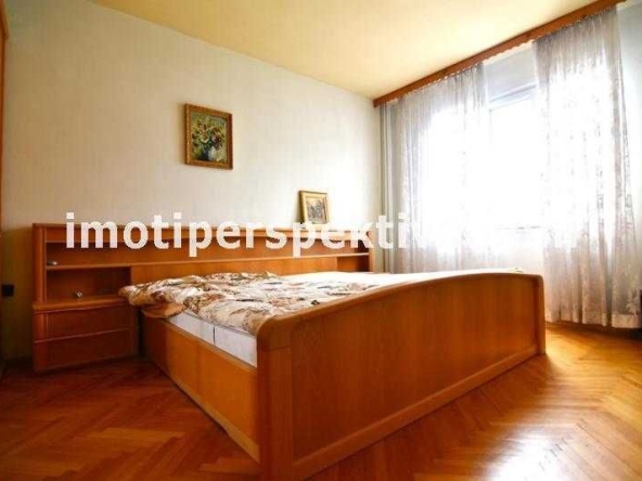 Тристаен апартамент в Пловдив, Христо Смирненски - 92 кв.м за 721 €/кв.м - Снимка #1