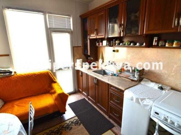 Тристаен апартамент в Пловдив, Кючук Париж - 85 кв.м за 720 €/кв.м - Снимка #1