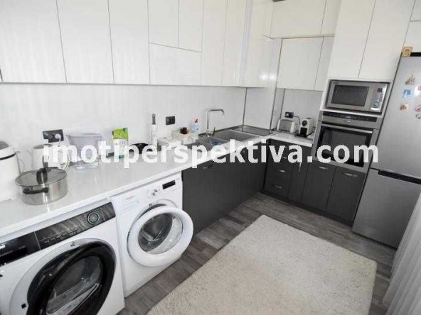Двустаен апартамент в Пловдив, Кючук Париж - 67 кв.м за 1051 €/кв.м - Снимка #1
