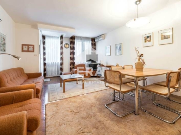 Тристаен апартамент в Варна, Център - 88 кв.м за 2840 €/кв.м - Снимка #1