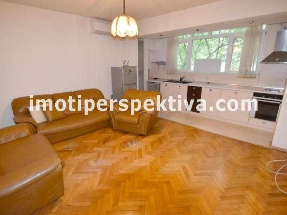 Тристаен апартамент в Пловдив, Кършияка - 63 кв.м за 899 €/кв.м - Снимка #1