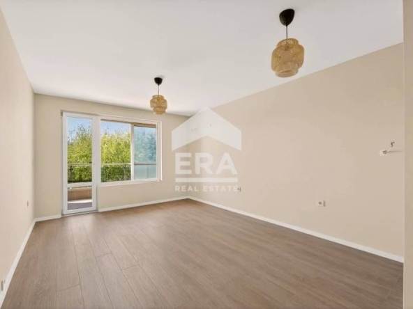 Двустаен апартамент в Варна, Галата - 61 кв.м за 1162 €/кв.м - Снимка #1