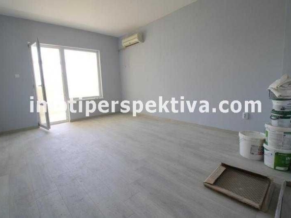 Тристаен апартамент в Пловдив, Тракия - 61 кв.м за 1003 €/кв.м - Снимка #1