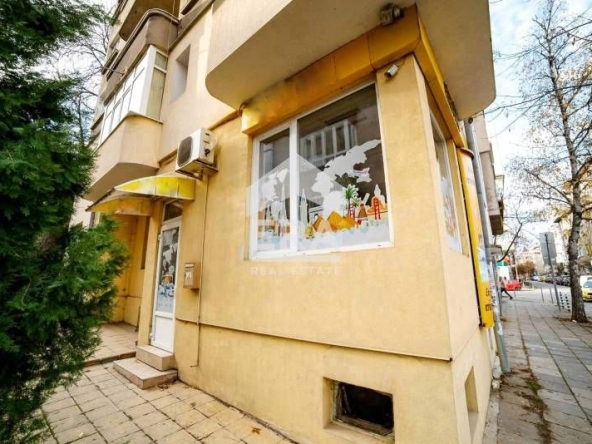 Дава се под наем Офис в София, Център - 65 кв.м за 800 € - Снимка #1