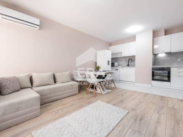 Тристаен апартамент в Варна, Трошево - 91 кв.м за 2715 €/кв.м - Снимка #1