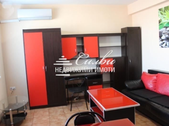 Дава се под наем Двустаен апартамент в Шумен, Болницата - 65 кв.м за 255 € - Снимка #1