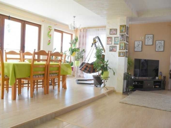 Многостаен апартамент в Бургас, Сарафово - 169 кв.м за 1657 €/кв.м - Снимка #1