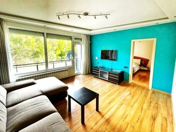 Дава се под наем Тристаен апартамент в София, Дружба 2 - 95 кв.м за 550 € - Снимка #1