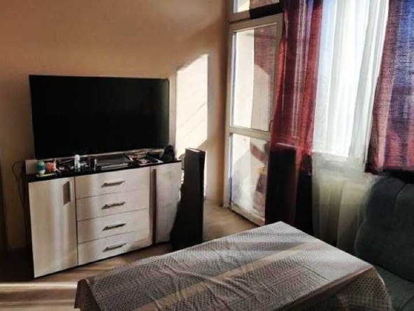 Дава се под наем Двустаен апартамент в София, Обеля 1 - 65 кв.м за 300 € - Снимка #1