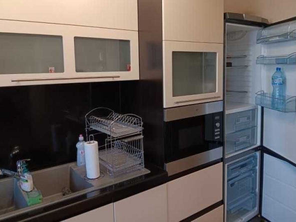 Дава се под наем Тристаен апартамент в София, Младост 1 - 85 кв.м за 600 € - Снимка #1