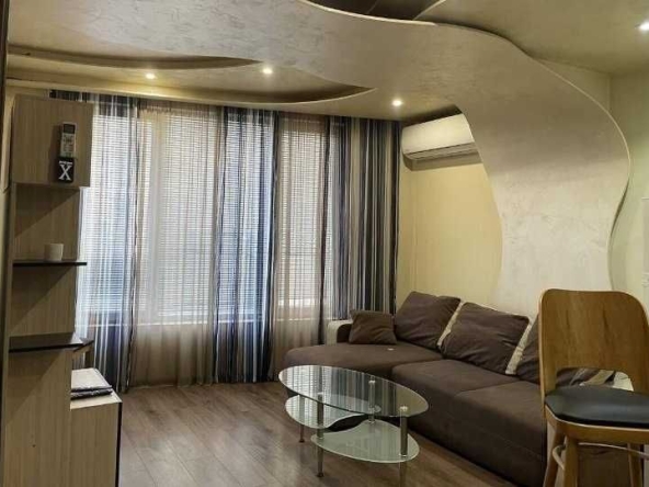 Дава се под наем Двустаен апартамент в София, Слатина - 55 кв.м за 400 € - Снимка #1