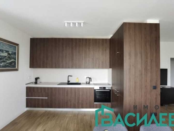 Дава се под наем Тристаен апартамент в София, Център - 124 кв.м за 1500 € - Снимка #1