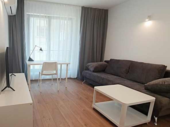 Дава се под наем Тристаен апартамент в Варна, ВИНС - 80 кв.м за 767.55 € - Снимка #1