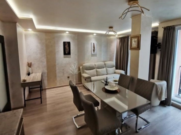 Дава се под наем Двустаен апартамент в София, Надежда 3 - 80 кв.м за 408 € - Снимка #1