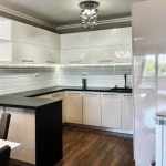 Дава се под наем Тристаен апартамент в София, Дървеница - 100 кв.м за 750 € - Снимка #1