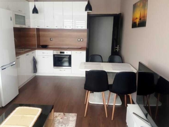 Дава се под наем Двустаен апартамент в София, Хладилника - 65 кв.м за 400 € - Снимка #1