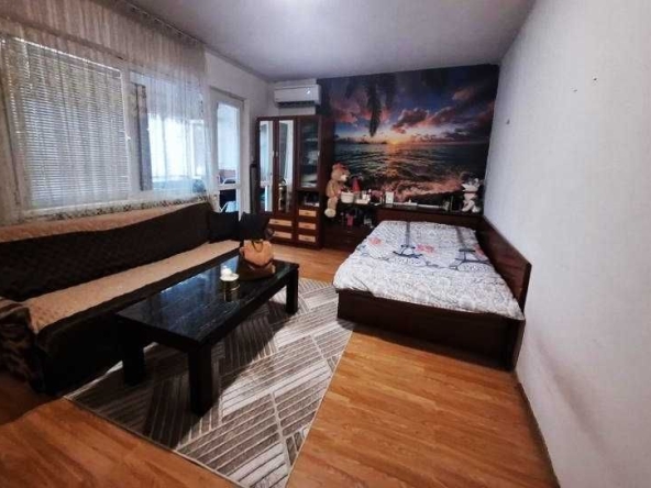 Дава се под наем Едностаен апартамент в София, Надежда 2 - 38 кв.м за 250 € - Снимка #1