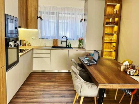 Дава се под наем Двустаен апартамент в София, Кръстова вада - 65 кв.м за 650 € - Снимка #1