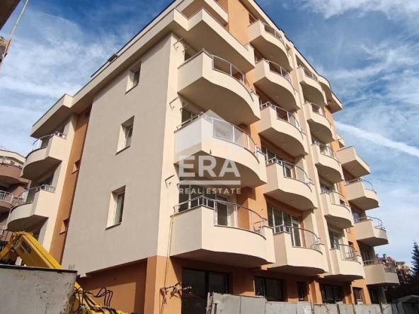 Едностаен апартамент в Поморие - 58 кв.м за 1319 €/кв.м - Снимка #1