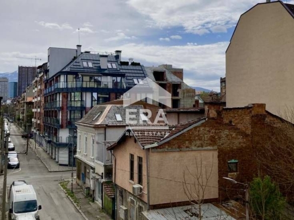 Етаж от къща в София, Център - 142 кв.м за 2346 €/кв.м - Снимка #1