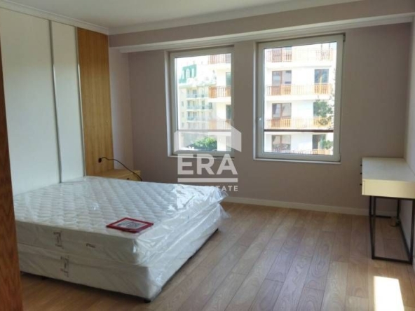 Тристаен апартамент в к.к. Св.Св. Константин и Елена - 114 кв.м за 2245 €/кв.м - Снимка #1