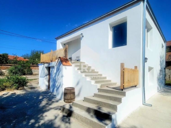 Къща в с. Бодрово, Област Хасково - 110 кв.м за 367 €/кв.м - Снимка #1