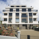 Тристаен апартамент в Варна, м-т Траката - 100 кв.м за 1250 €/кв.м - Снимка #1